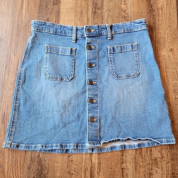 GAP Dresses & Skirts - Y2K Gap Button Front Denim Mini Skirt